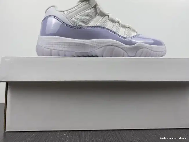 Reps LUCY Pure Violet Air Jordan 11 WMNS AH7860-101 Low 0514